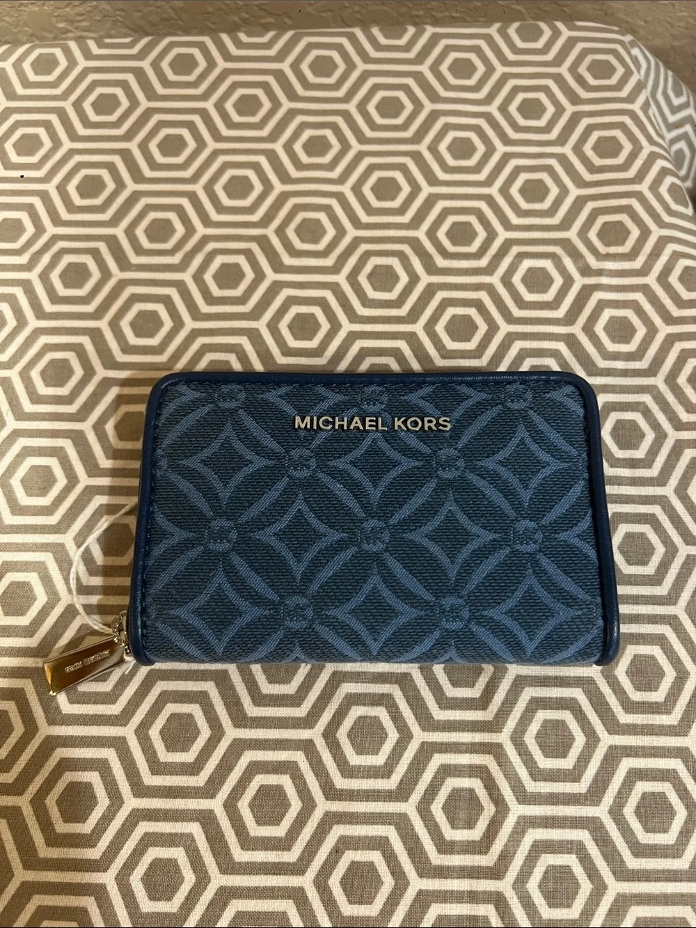 Michael Kors jet set HRI BLU MLTI sm za card case Wallet with silver Hardware